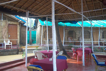 Sea View Resort Morjim Buitenkant foto