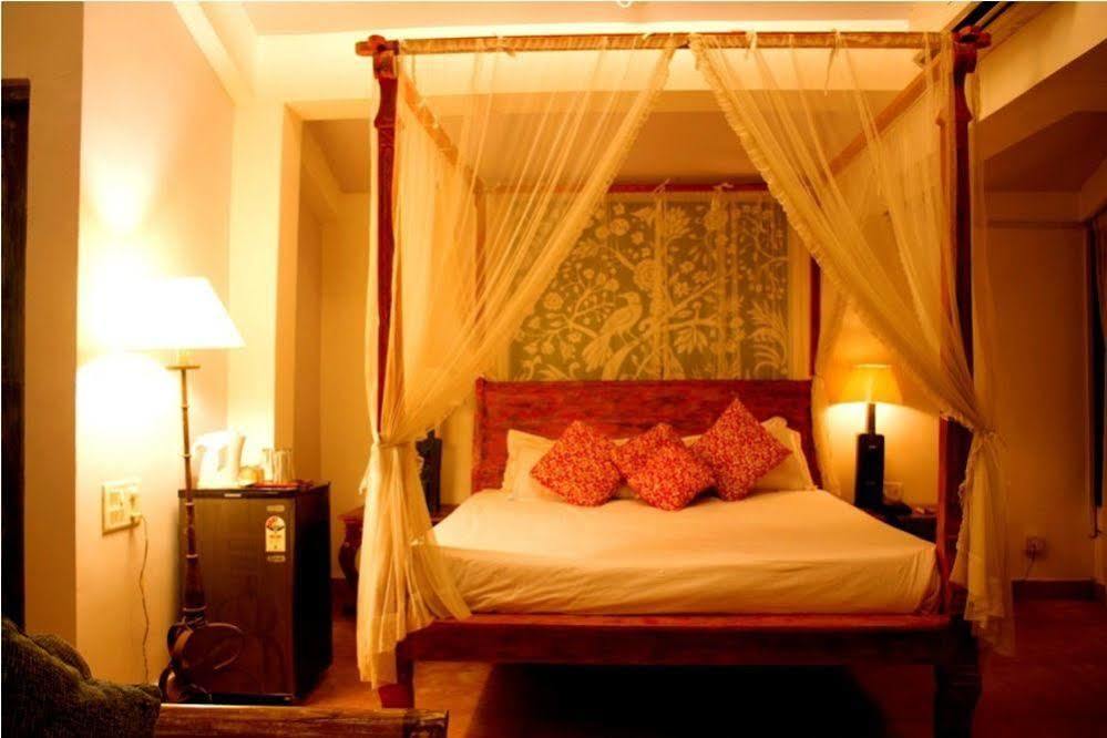 Sea View Resort Morjim Buitenkant foto
